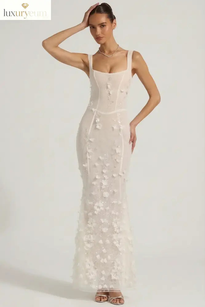 Embellished Appliqué Soft-Scoop Corset Gown in White