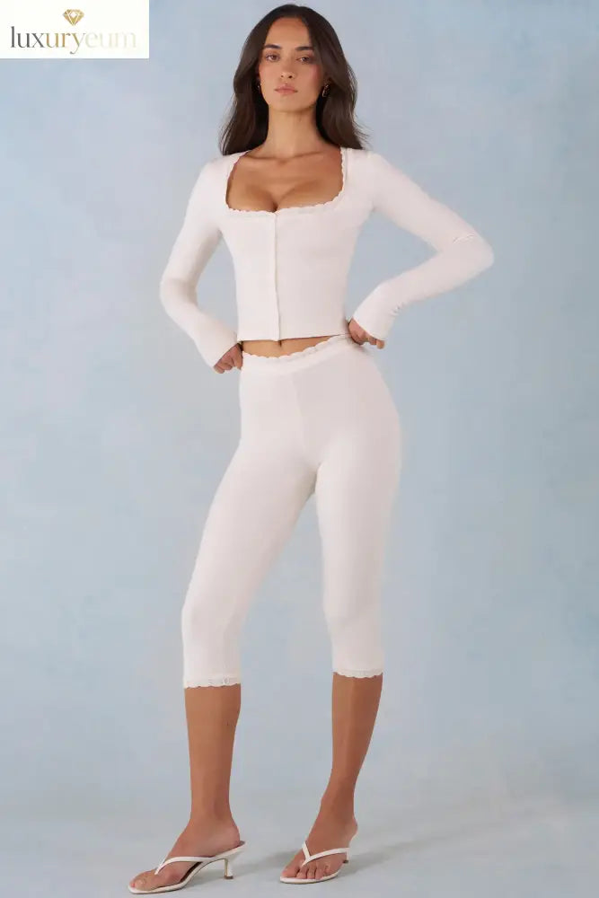 Knit Mid-Rise Capri Trousers in Ivory