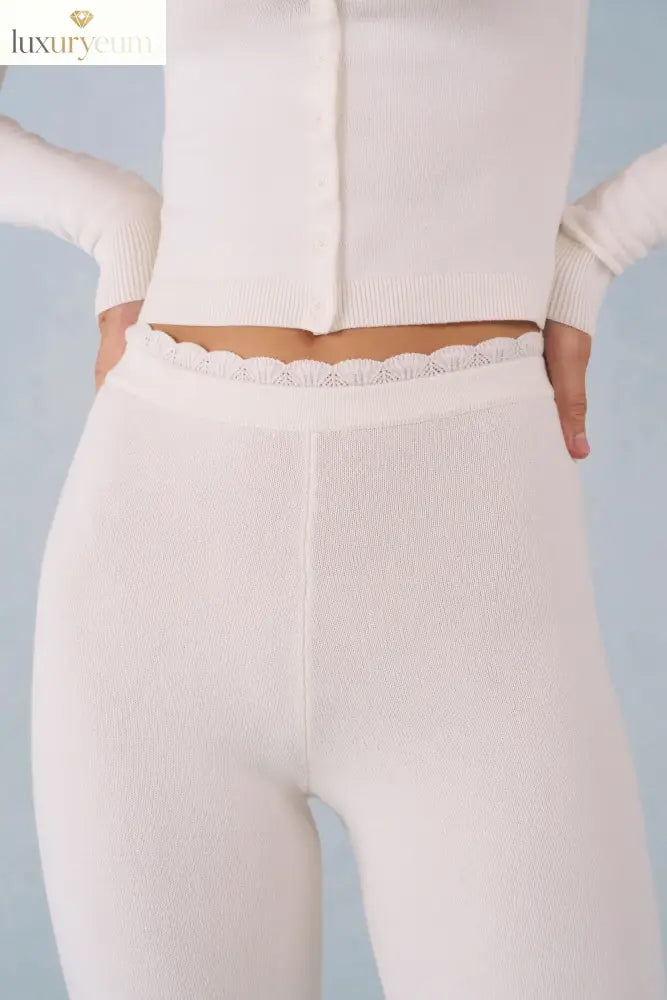 Knit Mid-Rise Capri Trousers in Ivory