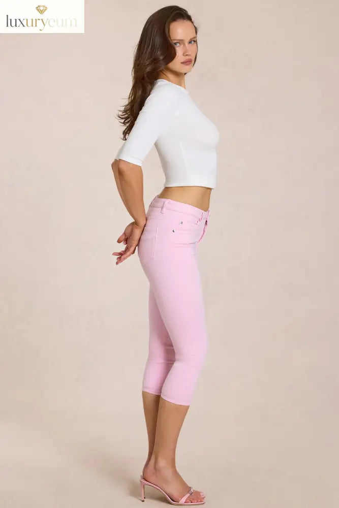 Mid-Rise Capri Jeans in Blossom Pink