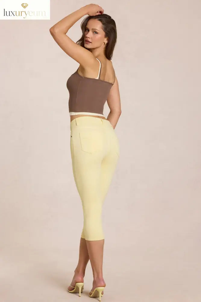 Mid-Rise Capri Jeans in Lemon Yellow