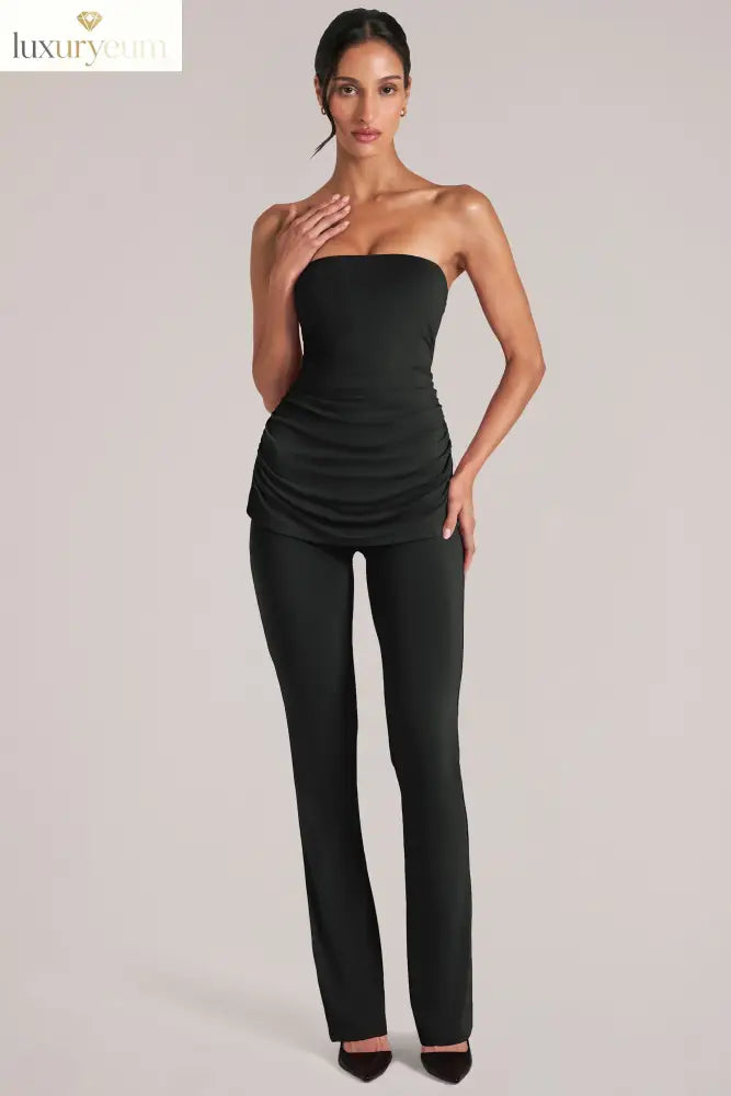 Mid-Rise Fitted Trousers in Black