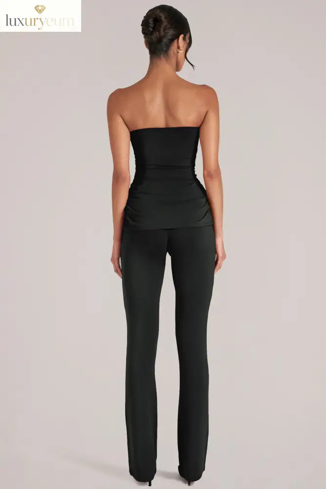 Mid-Rise Fitted Trousers in Black