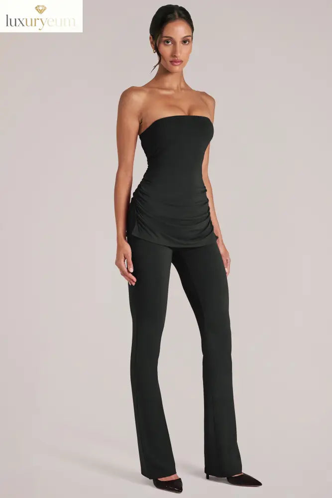 Mid-Rise Fitted Trousers in Black