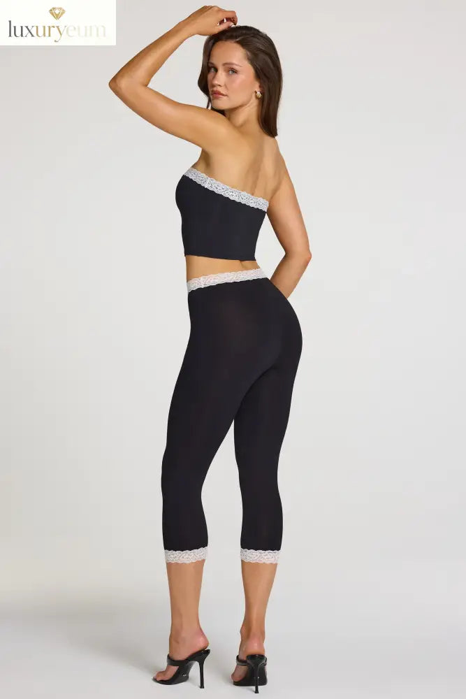 Modal Lace-Trim Mid-Rise Capri Leggings in Black