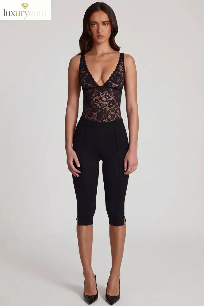 Ponte Jersey Cropped Capri Trousers in Black