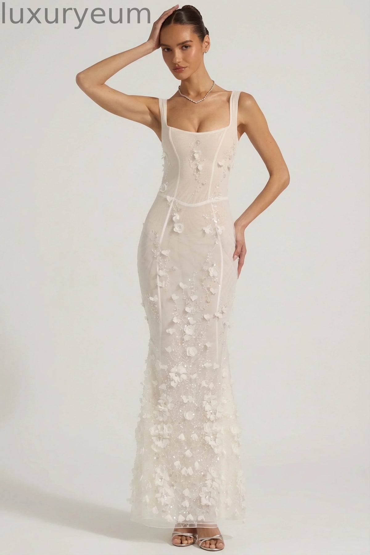 Embellished Appliqué Soft-Scoop Corset Gown in White