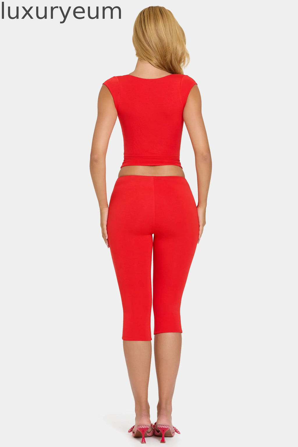 Modal Capri Leggings in Cherry