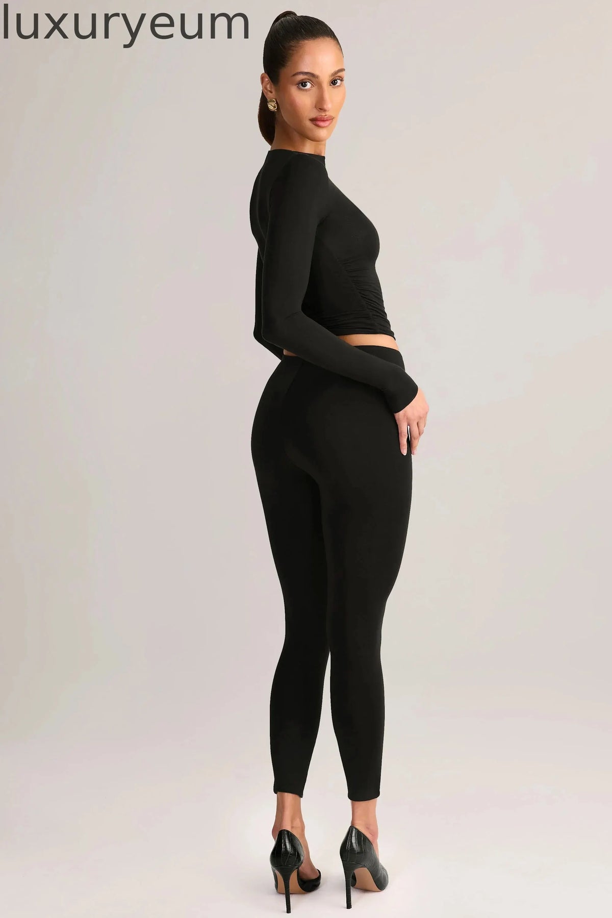 Modal Mid-Rise Cropped Leggings in Black