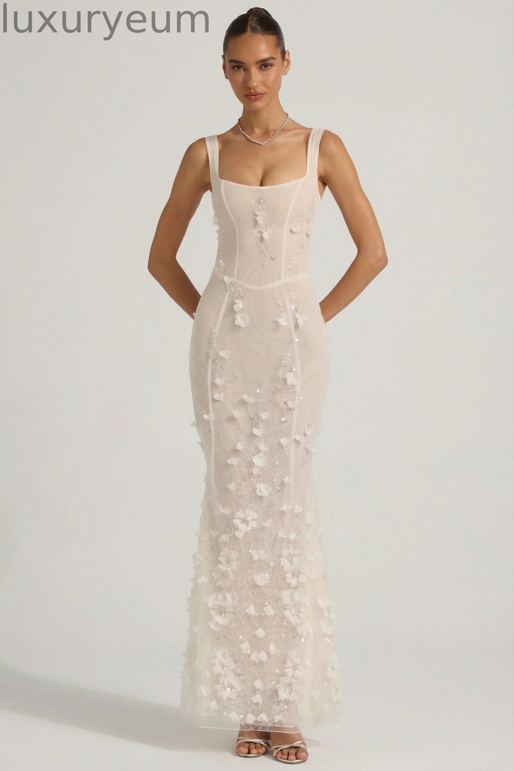Embellished Appliqué Soft-Scoop Corset Gown in White