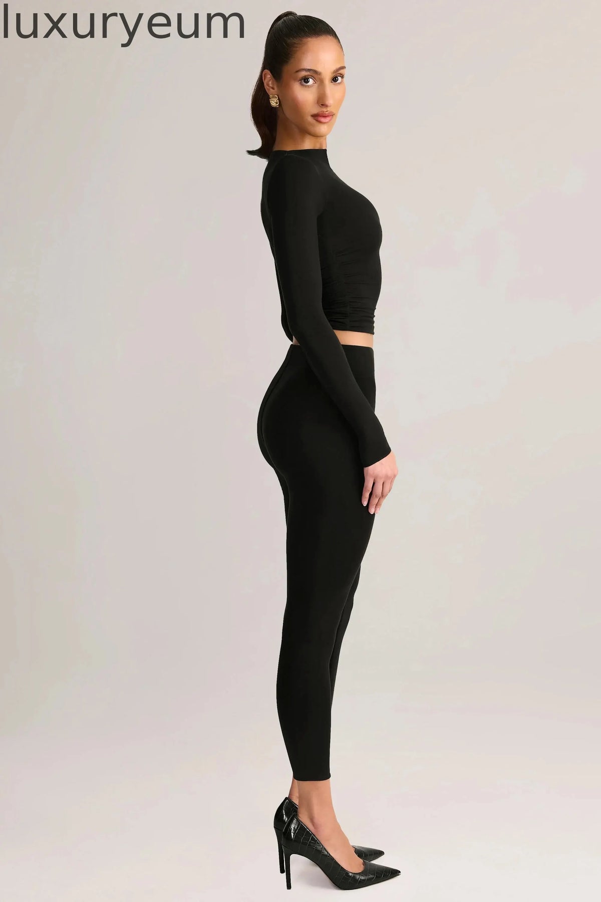 Modal Mid-Rise Cropped Leggings in Black