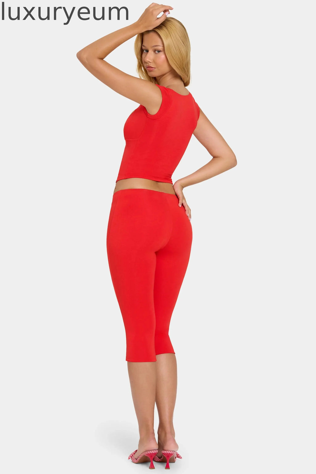 Modal Capri Leggings in Cherry