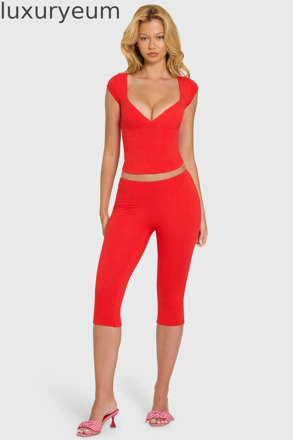 Modal Capri Leggings in Cherry